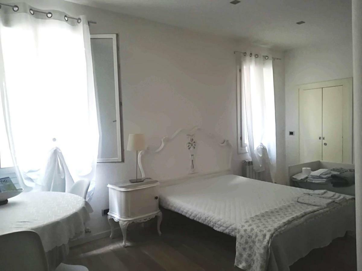 Casettaveneziana02704 Apartman Kültér fotó